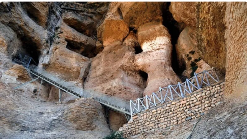 غار کرفتوی دیواندره